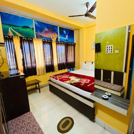 Staymaker Hotel Prerana Tarapith Exterior photo