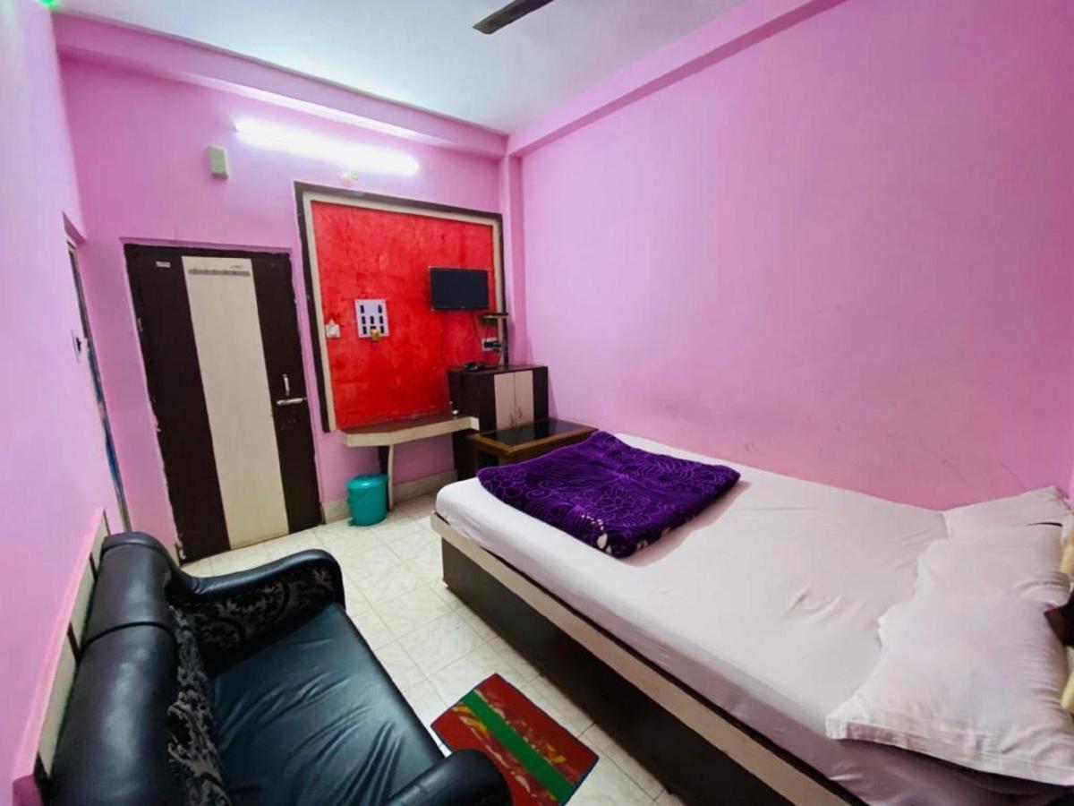 Staymaker Hotel Prerana Tarapith Exterior photo